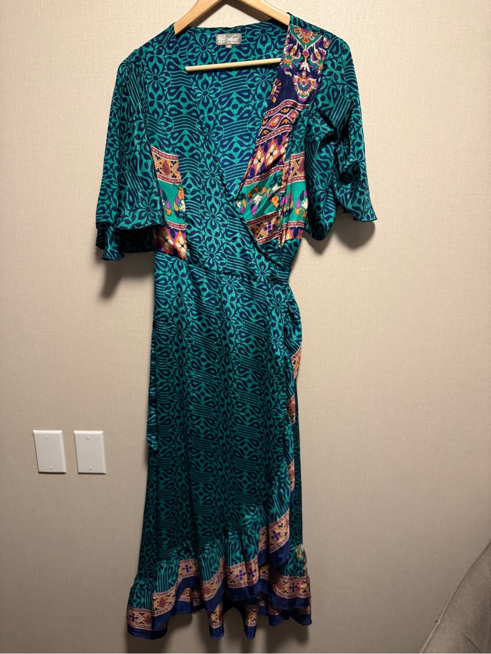 Chai Silk Wrap Midi Dress XS Green Blue Floral Boho Flutter Sleeve Belted